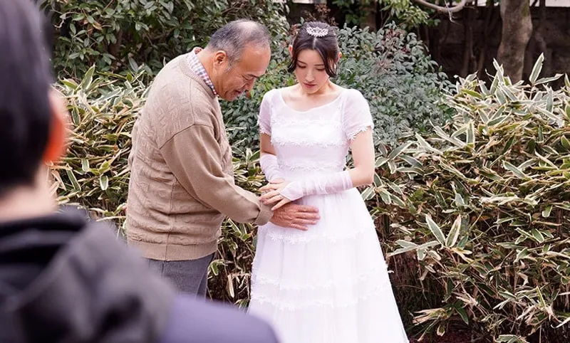 ông chồng quá yếu, bà xã dù yêu nhưng vẫn thường chịch với bố ông chồng đến có thai